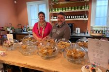 Le salon de thé Les Gourmandises de Léa et Louise élargit son offre